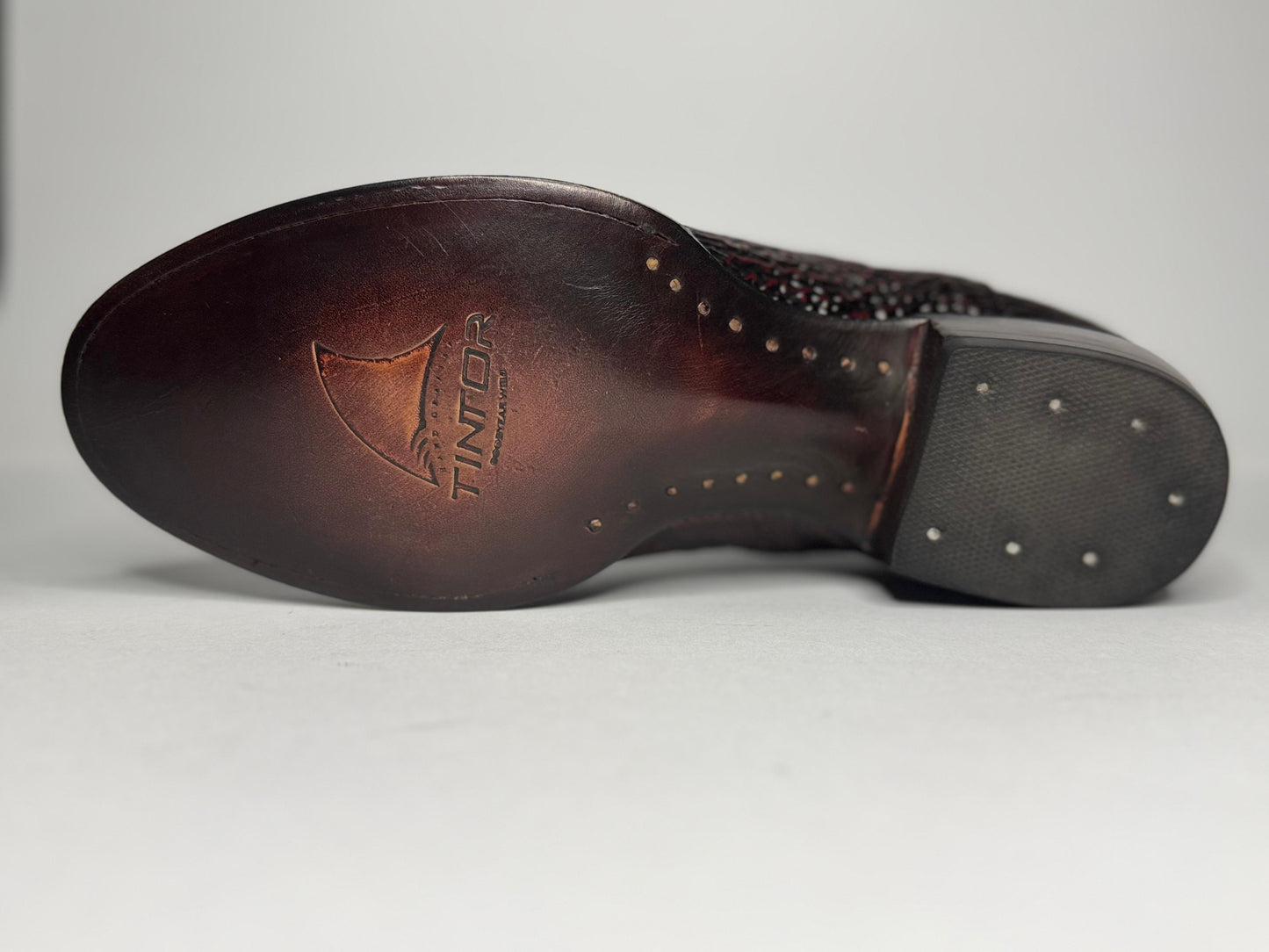 Bota Chelsea tiburón Black Cherry