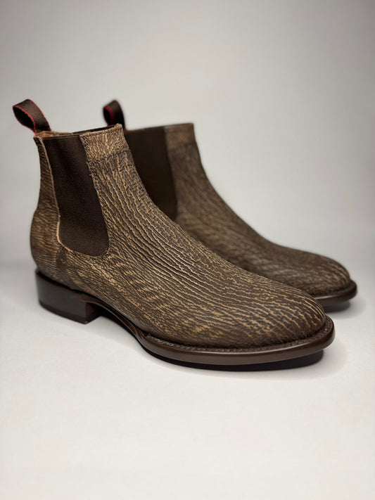 Bota Chelsea tiburón Café Rústico