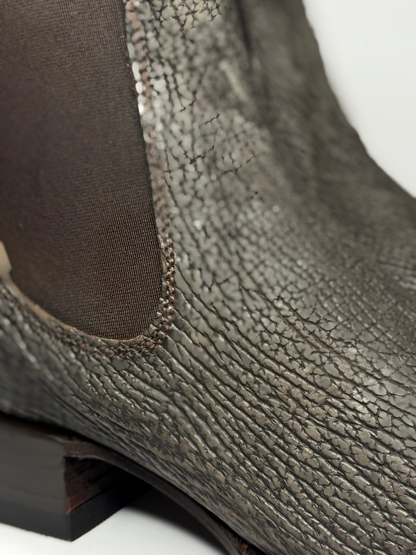 Bota Chelsea tiburón Chocolate Rústico