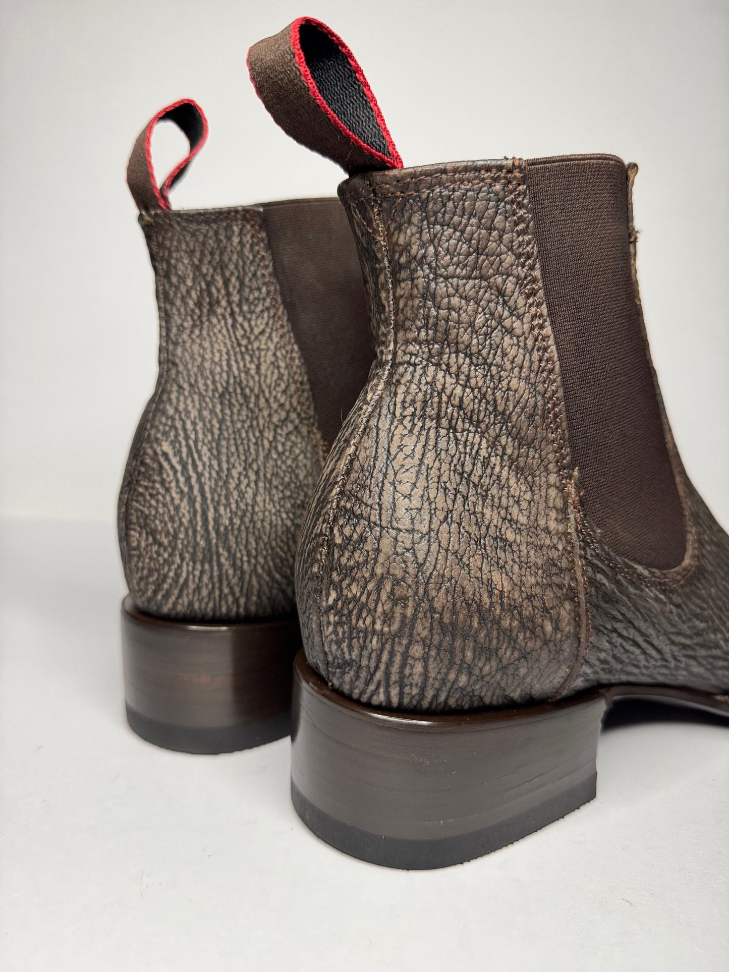 Bota Chelsea tiburón Chocolate Rústico