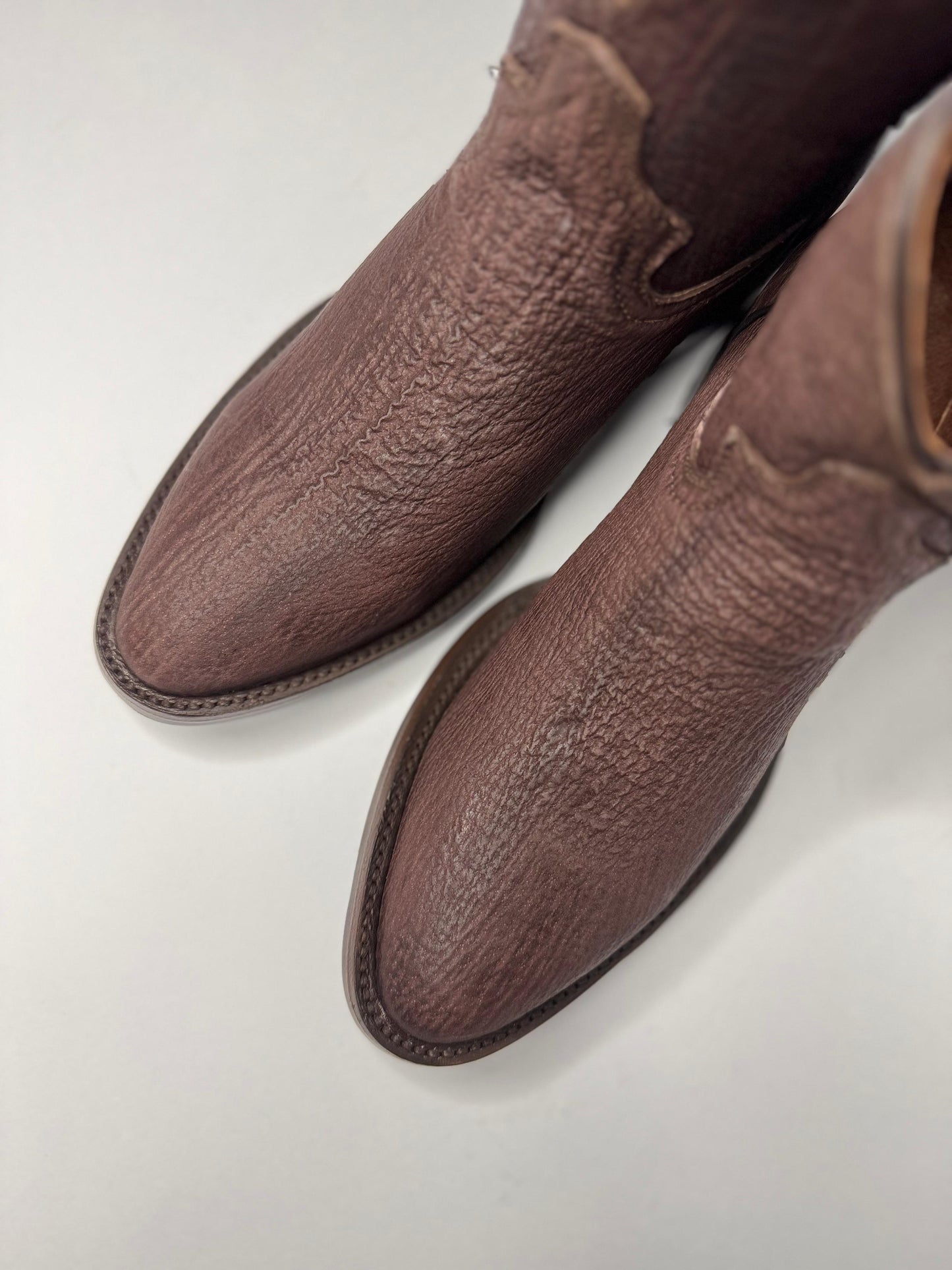Bota Vaquera tubo corto Oval tiburón Chocolate Nobuck